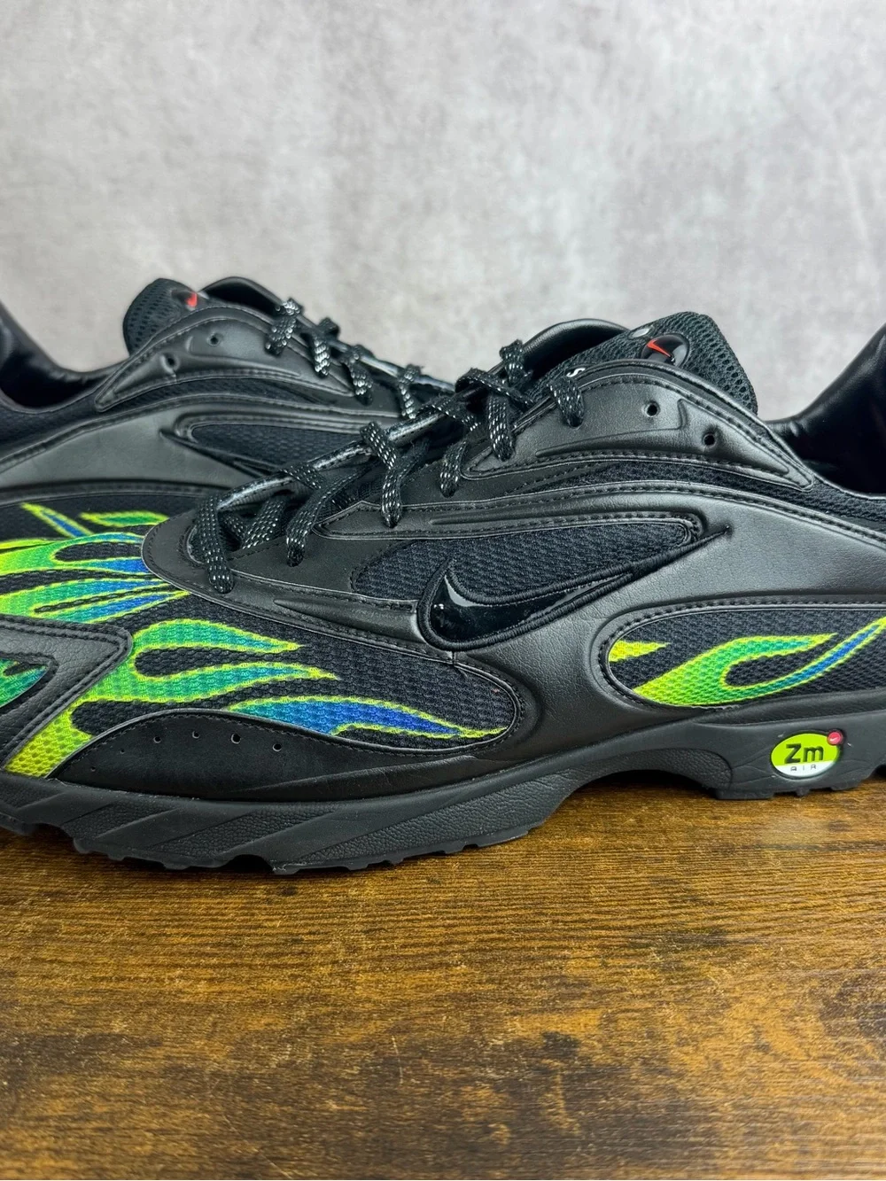 Nike Zoom Streak Spectrum Plus x Supreme Black Green Flame Size 13 AQ1279-001 OG